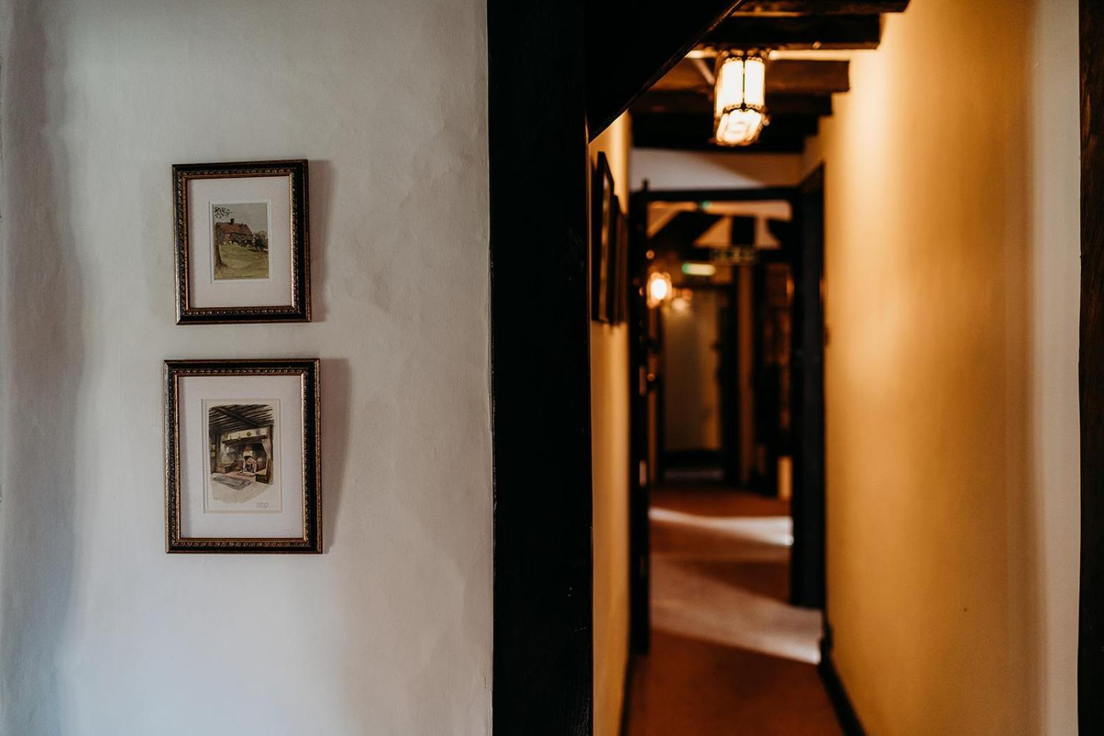 The Crown Inn Chiddingfold Bilik gambar