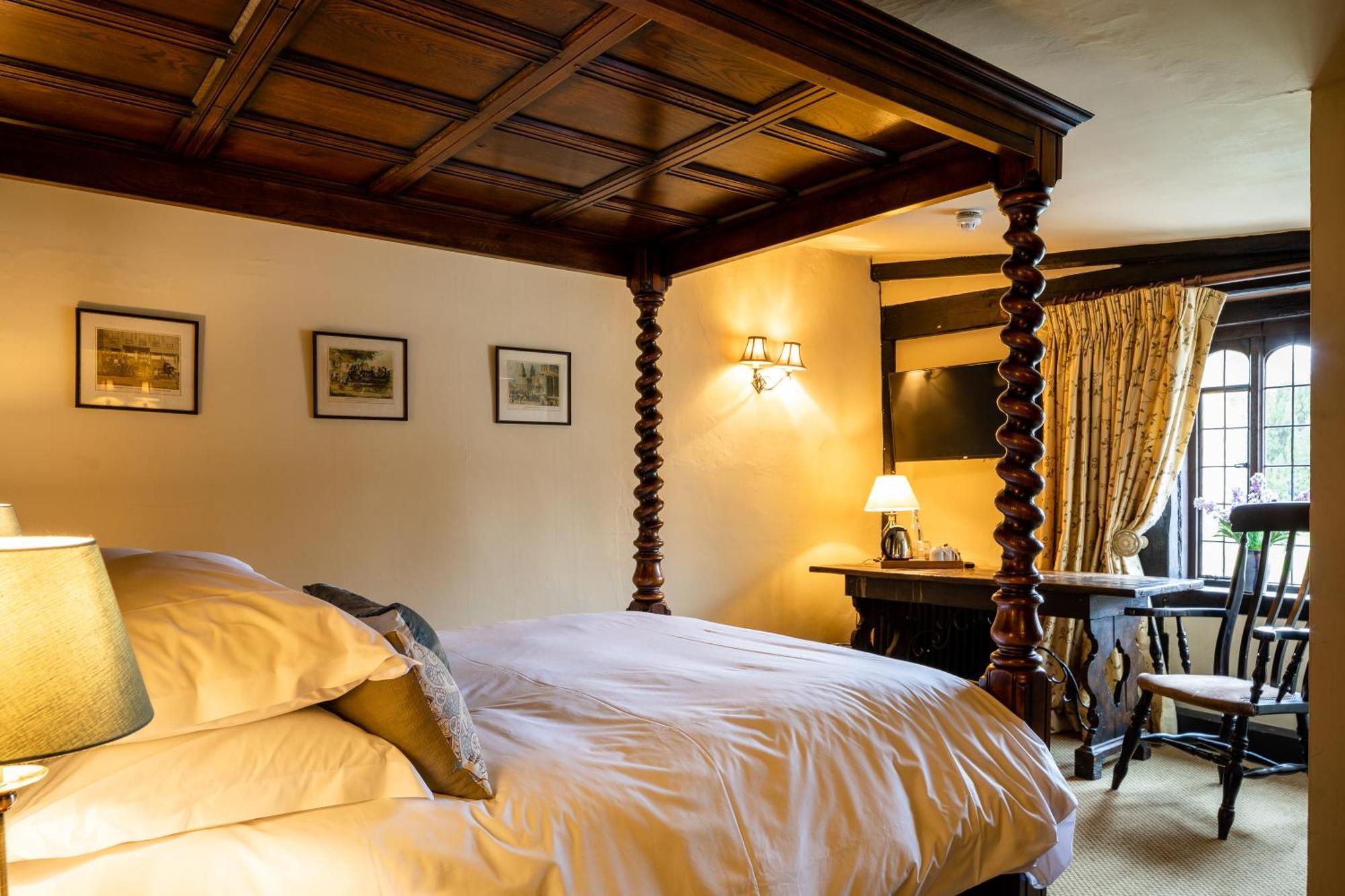 The Crown Inn Chiddingfold Bilik gambar