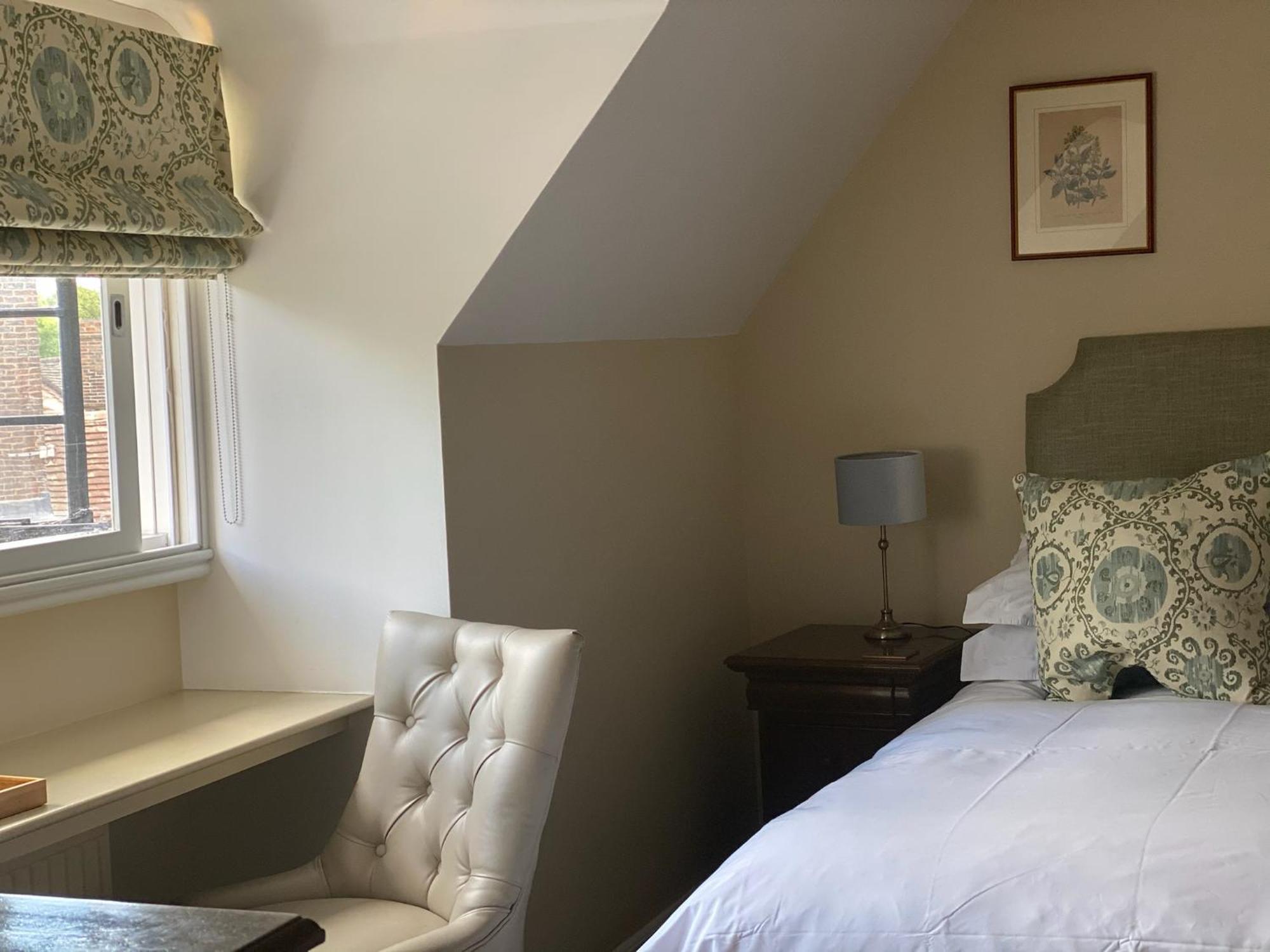 The Crown Inn Chiddingfold Bilik gambar